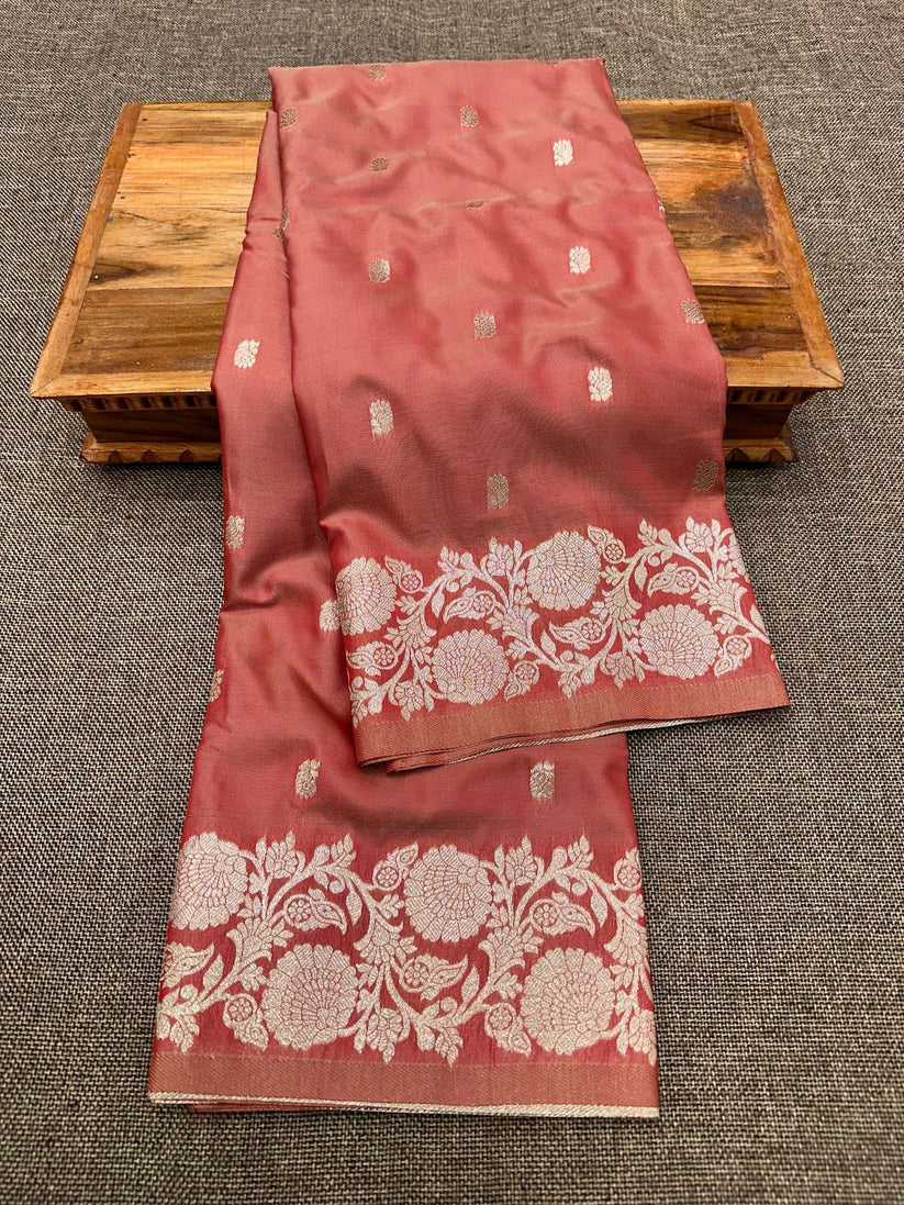 Takshashila Paithani